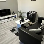 Apartamento Ferienhaushaelfte Knobloch