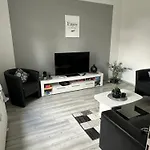 Apartamento Ferienhaushaelfte Knobloch
