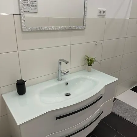 Ferienhaushaelfte Knobloch アパート オーバーハウゼン