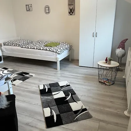 Ferienhaushaelfte Knobloch アパート オーバーハウゼン