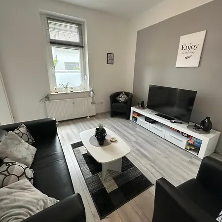 Ferienhaushaelfte Knobloch * Оберхаузен