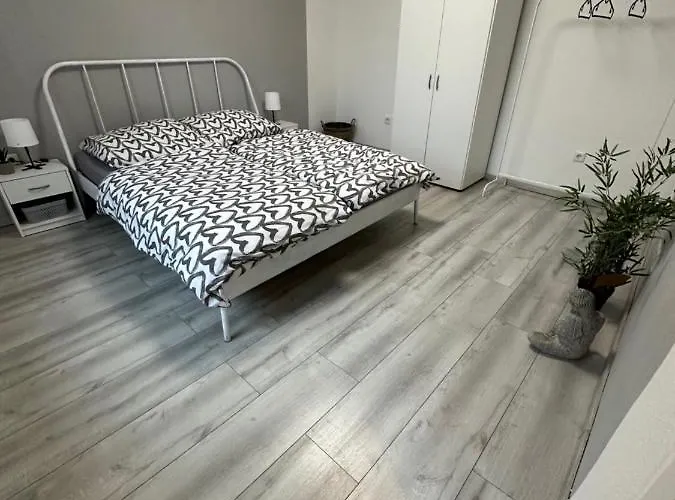 Apartment Ferienhaushälfte Knobloch *