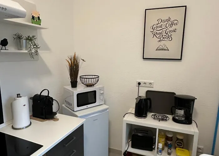 Апартаменты Ferienhaushaelfte Knobloch *