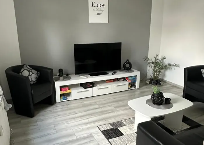 Апартаменты Ferienhaushaelfte Knobloch